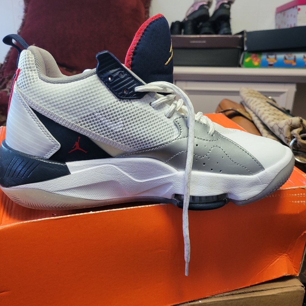 Jordan Zoom 92 - Picture 2 of 4